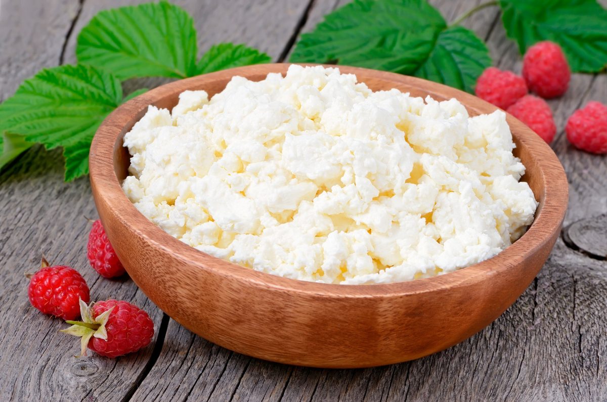 Lo mescolo con la ricotta e lo metto in frigorifero per tutta la notte. Al mattino faccio una colazione ricca di proteine.